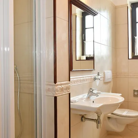 Hotel Buchlovice 3*