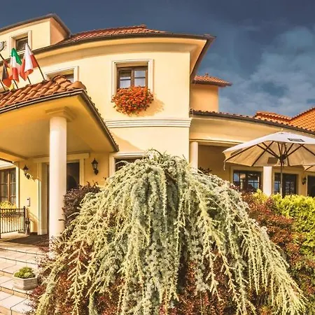 Hotel Hotel Buchlovice