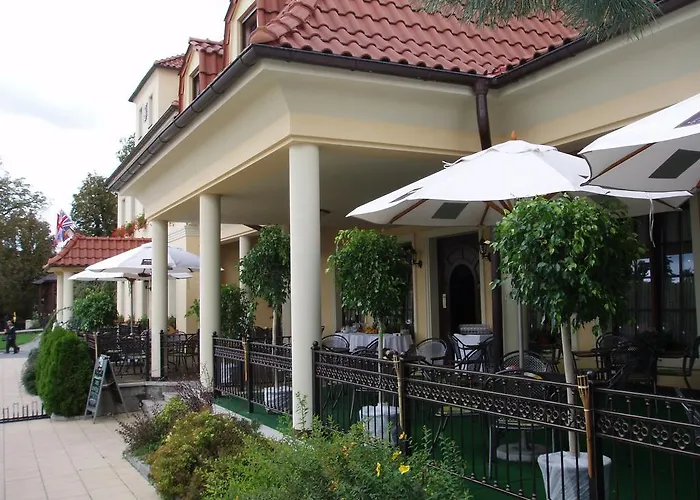 Hotel Buchlovice فندق 3*
