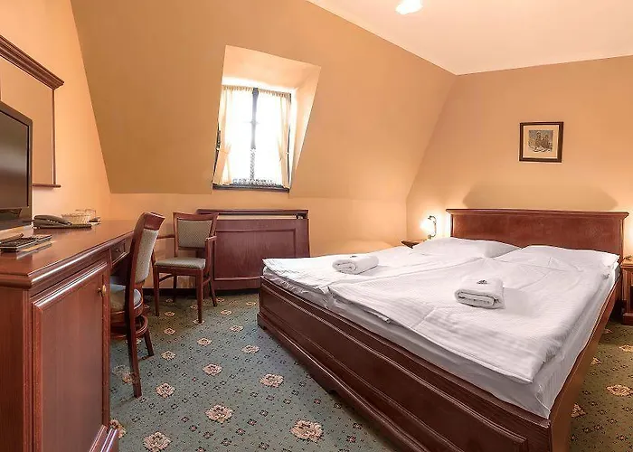 Hotel Buchlovice 3* 부흘로비체