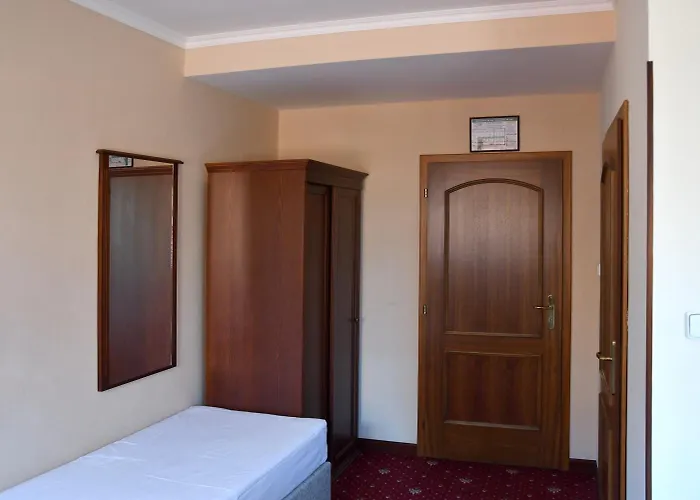 فندق Hotel Buchlovice بوخلوفيتسة