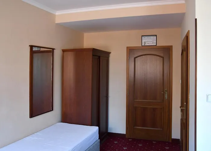 فندق Hotel Buchlovice بوخلوفيتسة