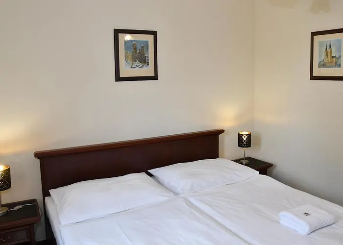 호텔 Hotel Buchlovice 3*